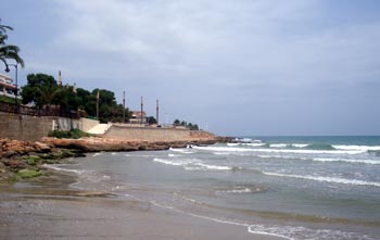 Su nombre no importaba, la mar le llamaba con nostalgía